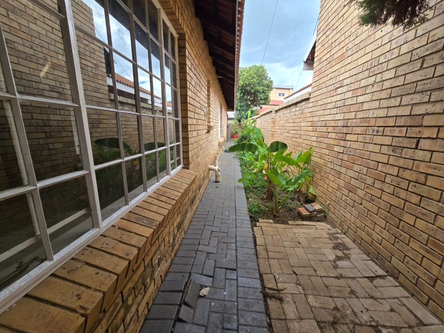 3 Bedroom Property for Sale in Miederpark North West